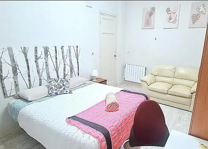 Проживание в семье Privadas En Piso Frente A Playa Ondarreta, Bano Compartido Сан-Себастьян