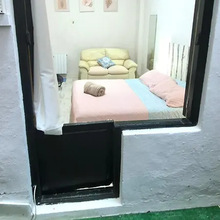 Privadas En Piso Frente A Playa Ondarreta, Bano Compartido Quarto em Acomodações Particulares *