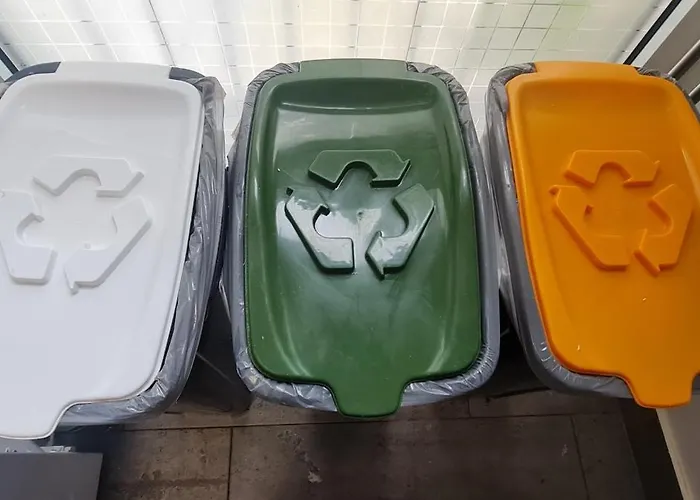 Privadas En Piso Frente A Playa Ondarreta, Bano Compartido San Sebastián