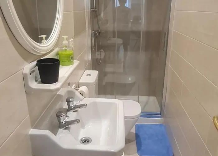Privadas En Piso Frente A Playa Ondarreta, Bano Compartido Δωμάτια σε οικογενειακή κατοικία *