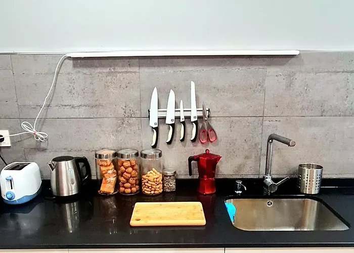 Privadas En Piso Frente A Playa Ondarreta, Bano Compartido * Σαν Σεμπαστιάν