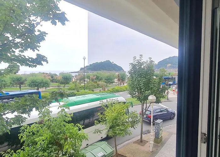 Privadas En Piso Frente A Playa Ondarreta, Bano Compartido Σαν Σεμπαστιάν